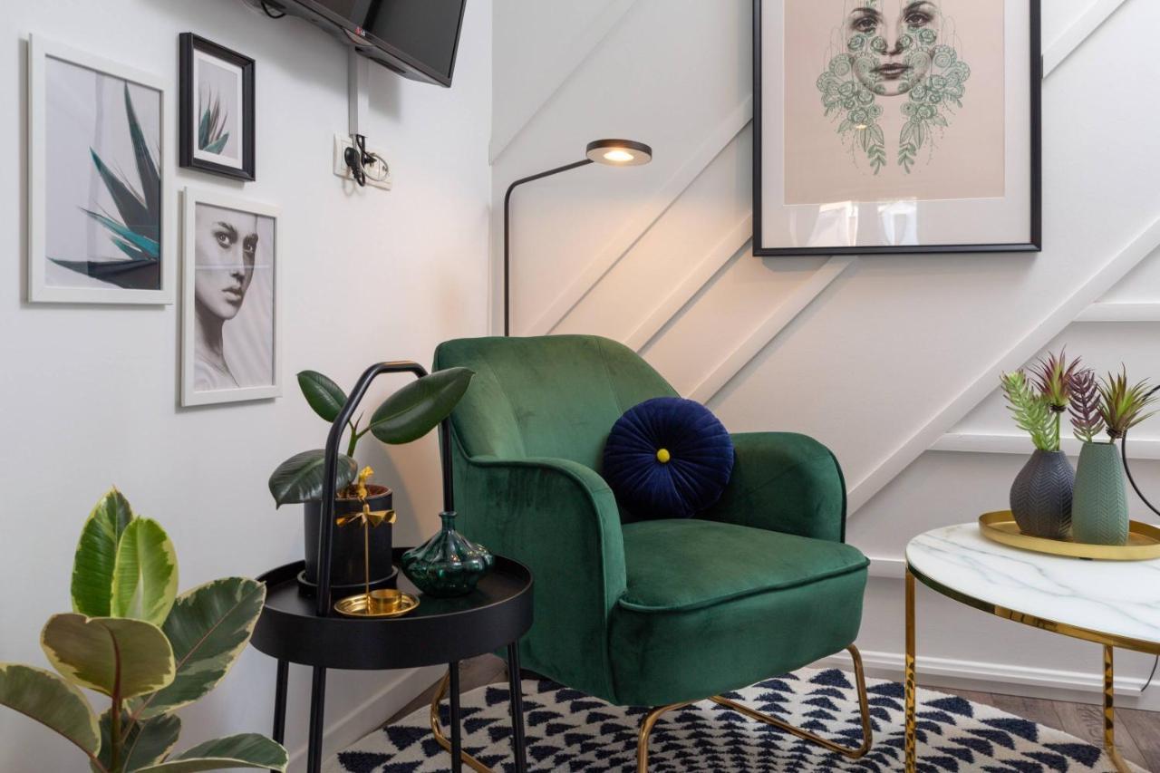 Apartments Valentina Бол Экстерьер фото